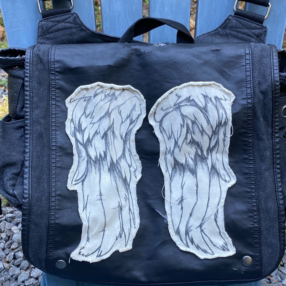Waking dead messenger bag!